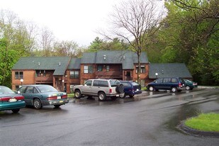 27 Christian Hill Rd Apartments