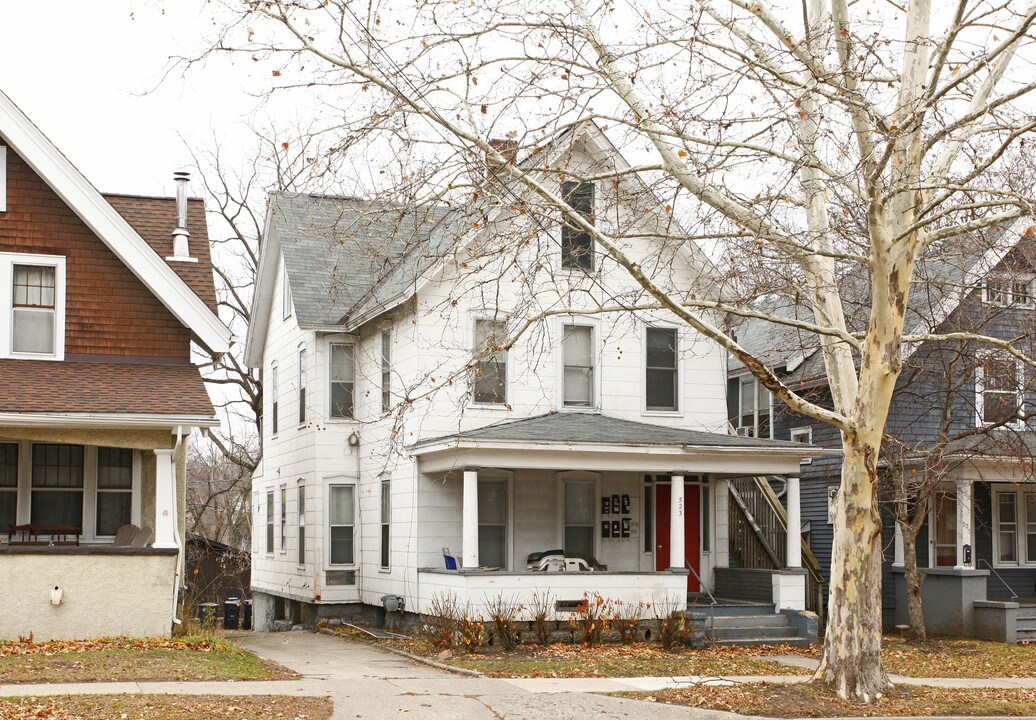 523 N Main St in Ann Arbor, MI - Foto de edificio