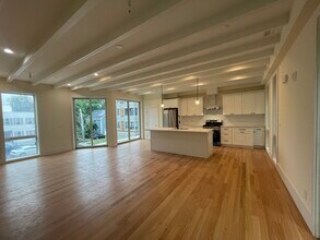 58 Cameron St in Brookline, MA - Building Photo - Building Photo