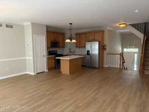 10 Windward Drive in Stafford Township, NJ - Building Photo - Building Photo