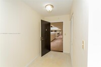 600 Biltmore Way, Unit 1014 in Coral Gables, FL - Building Photo - Building Photo