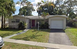 4108 Hayes St, Unit AA239 in Hollywood, FL - Building Photo