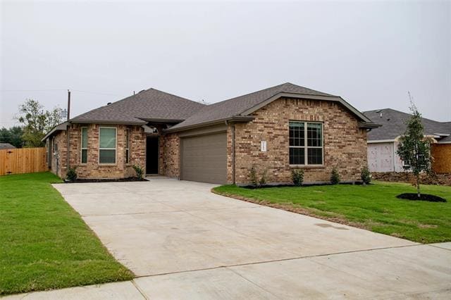 3104 Sonoma Trail in Ennis, TX - Foto de edificio - Building Photo