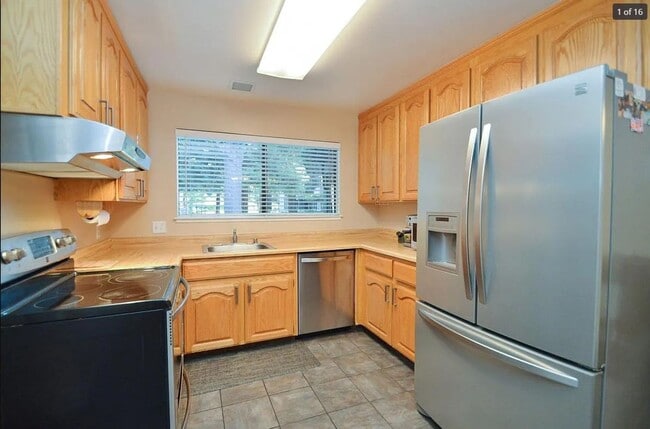 property at 4029 Ralston Common