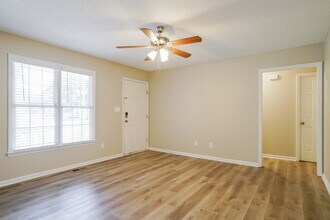1048 Amber Acres Ln in Knightdale, NC - Building Photo - Building Photo