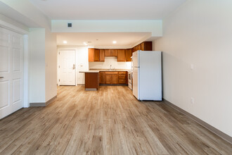 The Meadows in Hampton Falls, NH - Building Photo - Interior Photo