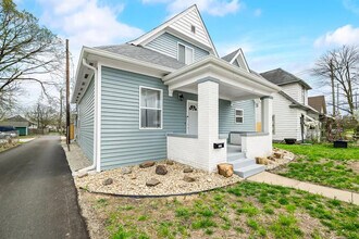 1019 Central Ave in Columbus, IN - Building Photo - Building Photo