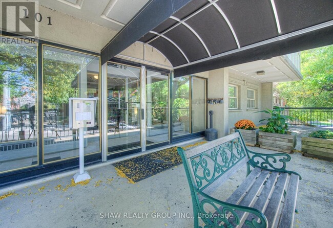 property at 101 Queen St S