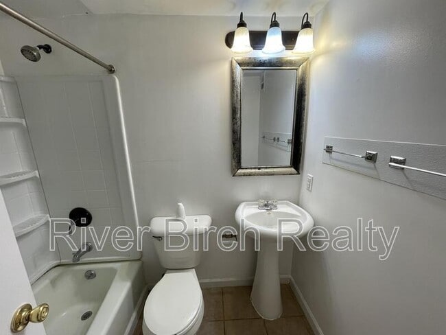 1600 S 6th St in Springfield, IL - Building Photo - Building Photo