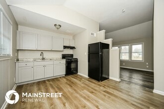 9210 Omar Khayyam Blvd in Louisville, KY - Building Photo - Building Photo