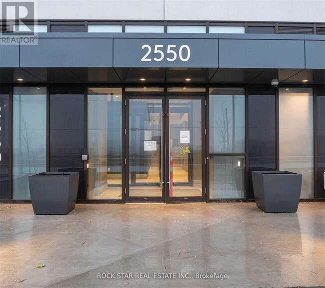 2550-2550 Simcoe St N