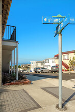 232 11th St, Unit B in Manhattan Beach, CA - Building Photo - Building Photo