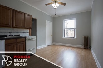 3817 N Fremont St, Unit 3831-316 in Chicago, IL - Building Photo - Building Photo