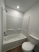 4130 Brazos Brk Trl in Baytown, TX - Foto de edificio - Building Photo