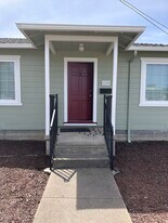 1195 Santa Ana St, Unit DUPLEX in San Lorenzo, CA - Building Photo