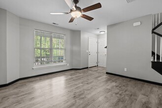 5013 John St in Chesapeake, VA - Building Photo - Building Photo