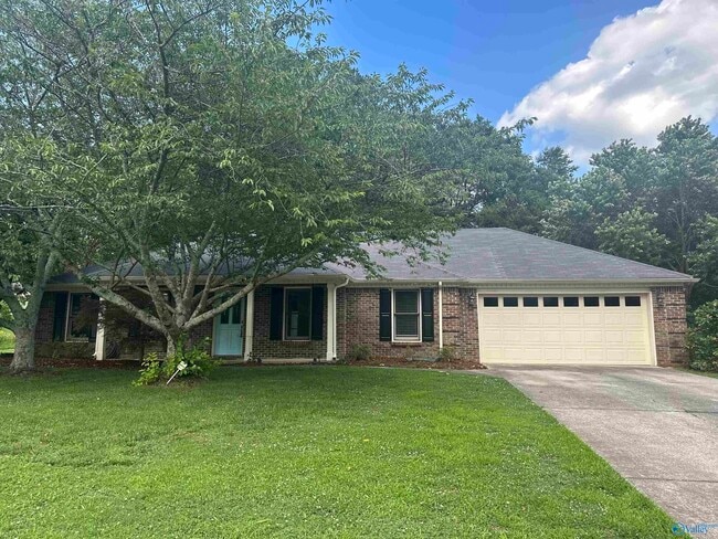 property at 101 Featherstone Ln SE