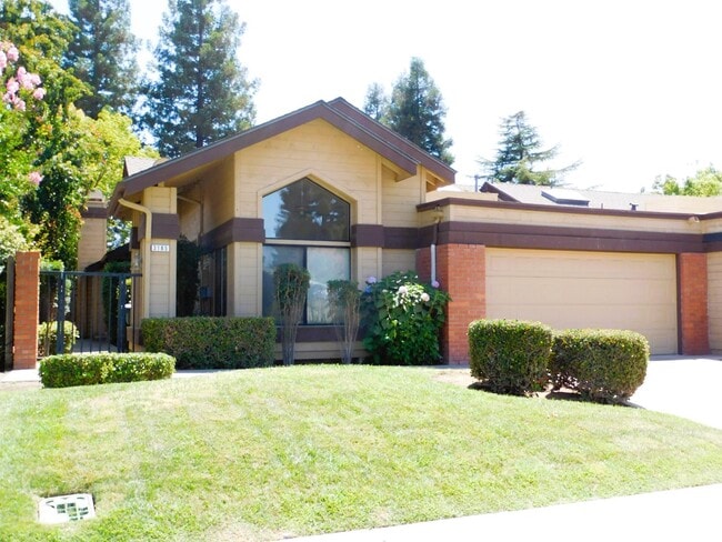 property at 3185 W Spruce Ave