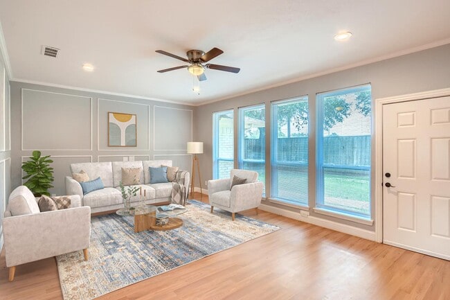 property at 2500 Kimberly Ln