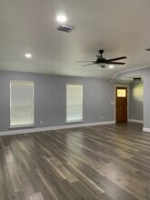 8802 Sunny Point Dr in Spring, TX - Building Photo - Building Photo