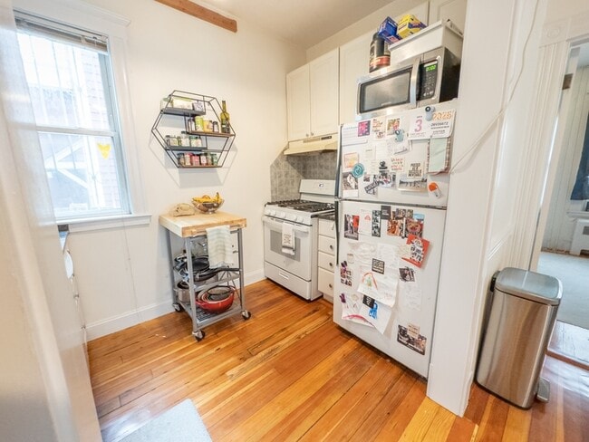 12 Hamlin St in Cambridge, MA - Building Photo - Building Photo