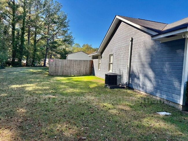 776 Lee Rd 222 in Smiths Station, AL - Building Photo - Building Photo