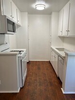 4501 Vista Del Monte in Sherman Oaks, CA - Building Photo