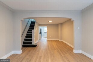 2552 Coral St in Philadelphia, PA - Building Photo