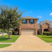 6861 Dogwood Cliff Ln in Dickinson, TX - Building Photo - Building Photo