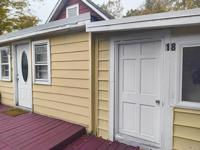 18 Maple St in Mountain Dale, NY - Building Photo - Building Photo
