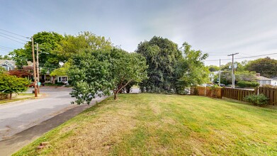 1100 Baxter Ave in Louisville, KY - Building Photo - Building Photo