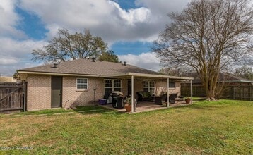 117 Gayle Dr in Lafayette, LA - Building Photo - Building Photo