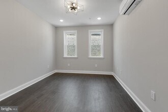 624 N 35th St in Philadelphia, PA - Building Photo - Building Photo