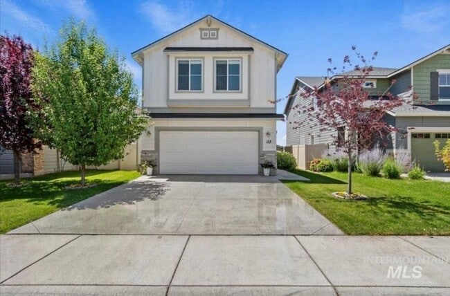 property at 133 S Baraya Wy