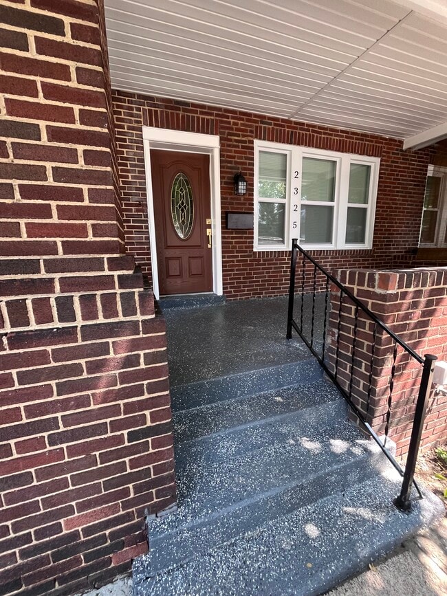 2325 Penn St in Harrisburg, PA - Building Photo - Building Photo