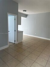 11440 SW 47th St in Miami, FL - Building Photo - Building Photo