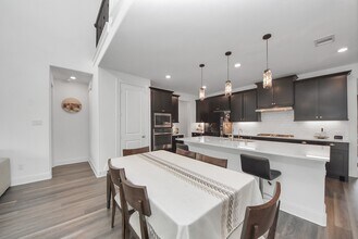 10018 Knollwood Ln in Missouri City, TX - Building Photo - Building Photo