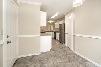 9046 Smokehollow Dr in Houston, TX - Foto de edificio - Building Photo