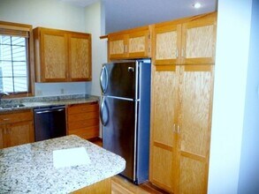 4702 Wildwood St in Eagan, MN - Building Photo - Building Photo