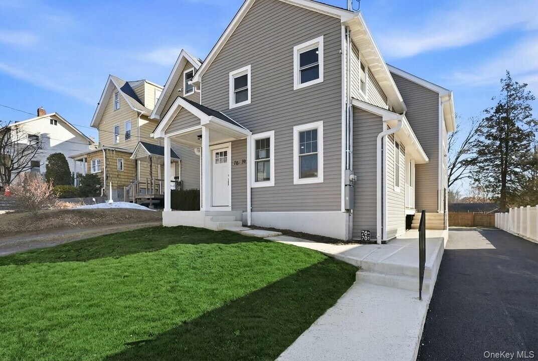 76 N Kensico Ave in White Plains, NY - Building Photo