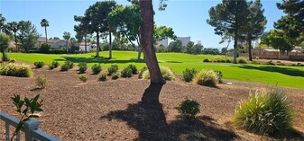 3019 Bel Air Dr in Las Vegas, NV - Building Photo