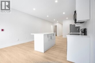 153 King St W in Chatham, ON - Building Photo - Building Photo