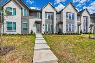 2543 Huxley Mews in Allen, TX - Building Photo