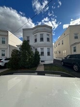 724 5th St in Secaucus, NJ - Building Photo - Building Photo