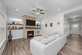 6795 Genesis Way in Bettendorf, IA - Building Photo - Building Photo