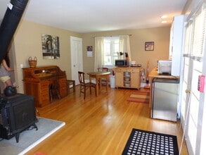 89 Florida Hill Rd, Unit CD in Ridgefield, CT - Building Photo - Building Photo