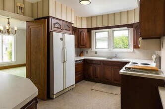 470 Eleanor St NE in Grand Rapids, MI - Building Photo - Building Photo