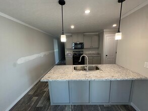 102 S California St, Unit Unit A in Sheridan, IN - Building Photo - Building Photo