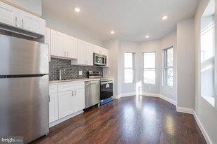 1135 W Somerset St, Unit A Apartments