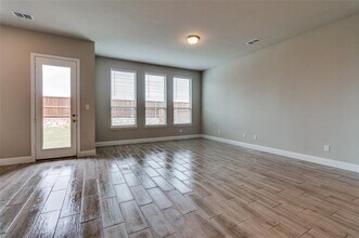 1319 Beach Blvd in Sherman, TX - Building Photo - Building Photo